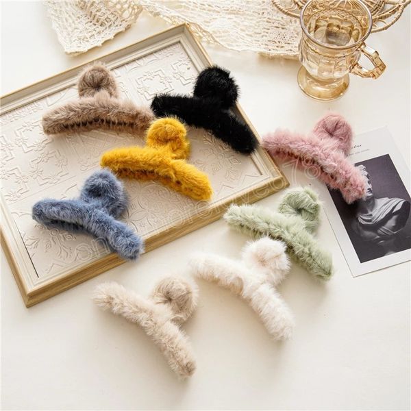 

elegant woman furry faux fur hair claws clamps solid color catch clips autumn winter hairpins barrettes geometric clips hairgrips, Slivery;golden