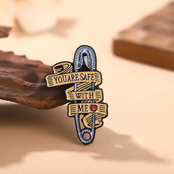 

new letter paper clip style lovers badge accessories clothes backpack personality corsage decoration, Gray