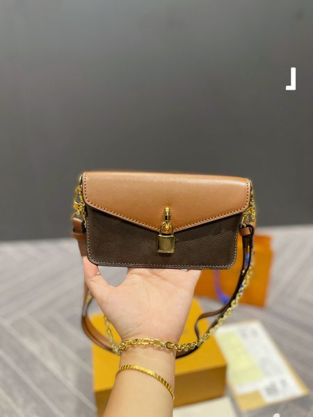 

luxury tote purse brand handbag message bags cluth classic genuine leather crossbody original 5a quality old flower padlock womens 19cm coff