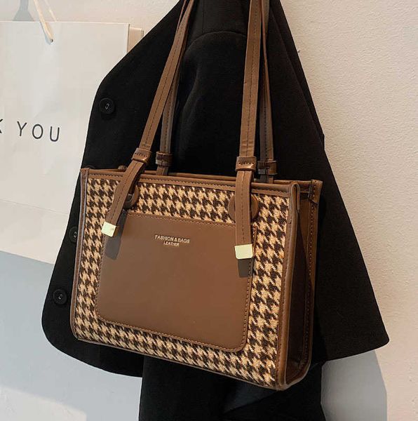 

large capacity bag fashion shoulder autumn and winter texture lattice portable air tote, Silver