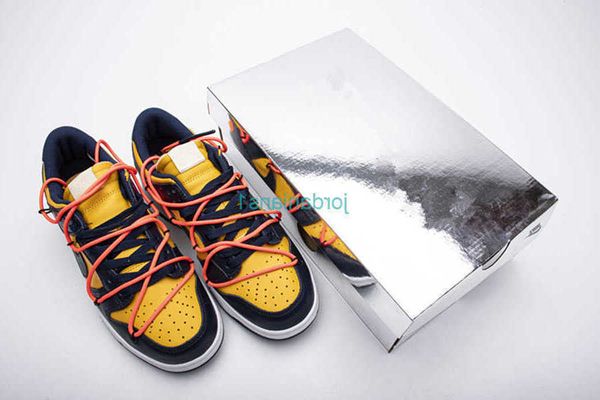 

shoes skatebord running low dnk pro white michigan yellow black orange laces skatebording causal sports