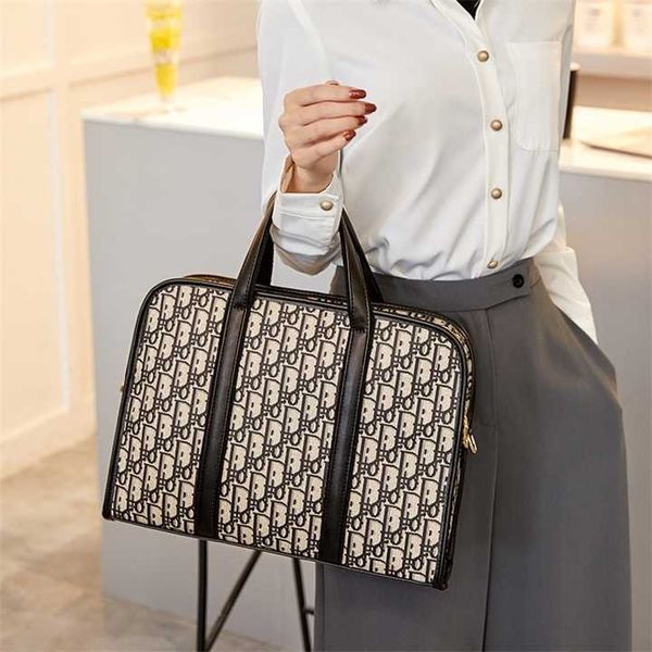 

2023 classic style shoulder bags women's trend versatile atmosphere a4 briefcase tote handbag