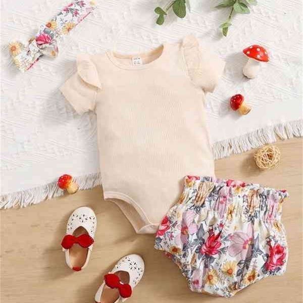 

baby ruffle trim bodysuit floral print paperbag waist shorts headband she, White