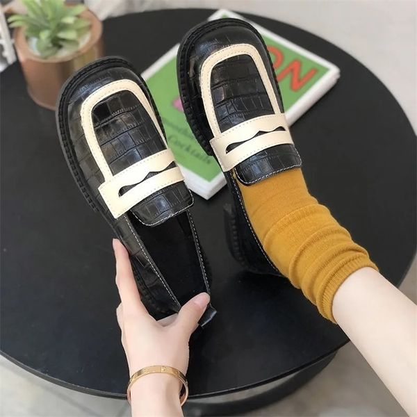 

pantofel kulit pu buaya mewah buatan desainer fashion inggris retro platform hitam putih flat slip on sepatu oxford 220614, Black
