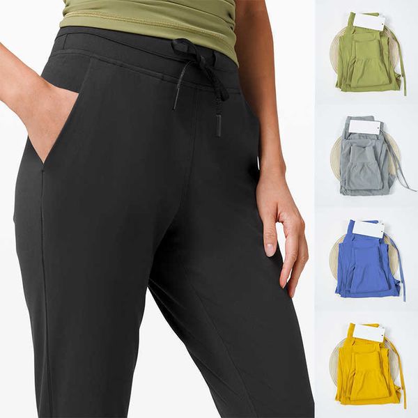 

ready to yoga clothes womens fashionable and breathable jogger pants sports and leisure trousers drawstring stretch high waist capris, Black;white