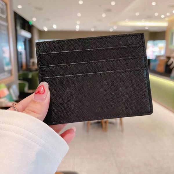 

2022 new fashion card holders caviar woman mini wallet designer pure color genuine leather pebble texture luxury black wallet, Brown;gray