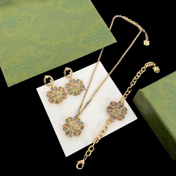 

woman jewelry designer necklace diamond pendant charm flower necklaces 18k gold plated chain lady elegant classic fashion wedding, Silver