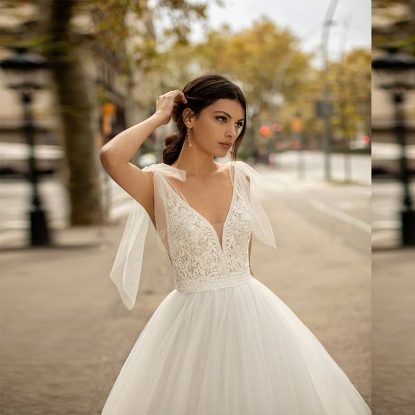 

mother of the bride dresses elegant lace wedding dress v-neck bohemian style tulle bare back with applique large size new in, Black;red