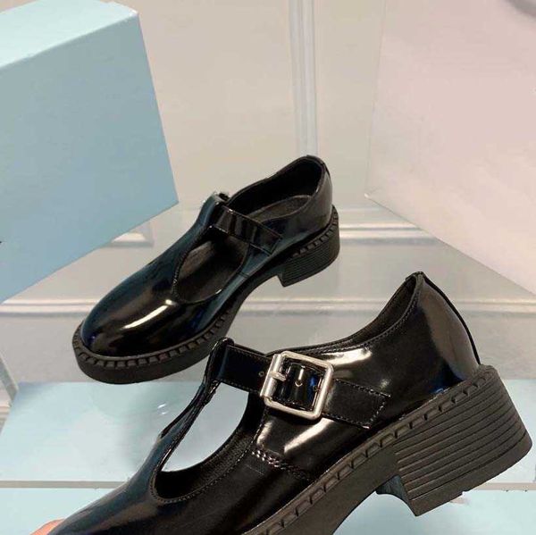 

2022 summer fashion slippers sandals sliders for women women's shoes black thick heel baotou sandals 08