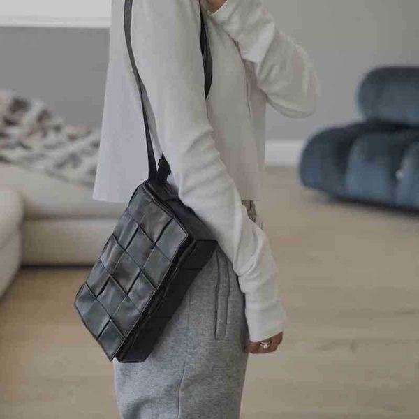 

designer luxury bottegasvenetas handbags leather bag woven versatile 2022 shoulder small square net red men's women's same