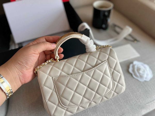 

luxury designer shoulder bags women handbag metal handle fashion crossbody bag clamshell purse messenger bag leather 2022