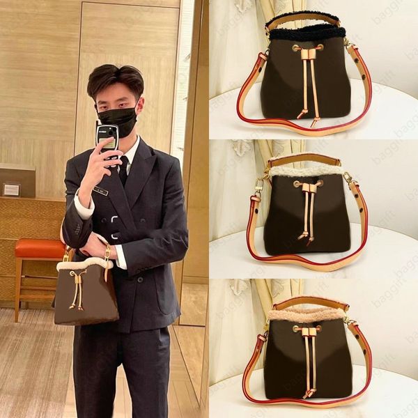 

neonoe bb bag 23ss women winter tote fleece fur shearling handbag cozygram mini bucket pocket damier azur shoulder crossbody hobo neo noe ca