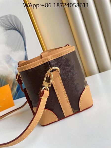 

classic ladies bag 7a premium custom quality mini bucket bag fashion business casual can span on one shoulder, Black;red