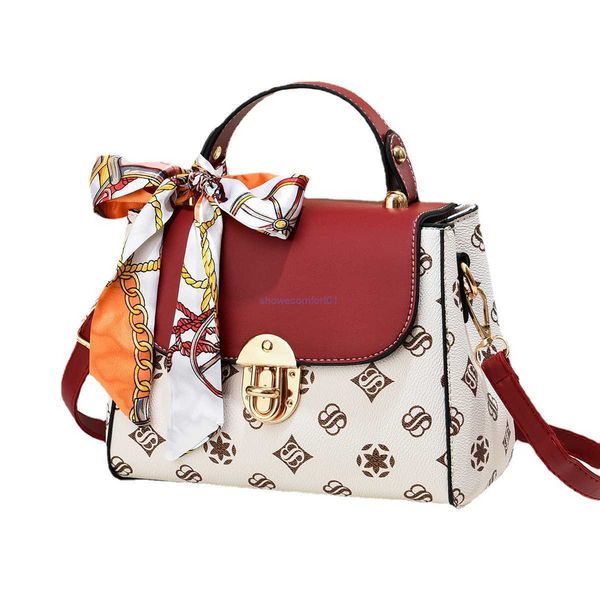 

2022 women's new european and american fashion women's bag western style spring and summer multifunctional one shoulder cross hand