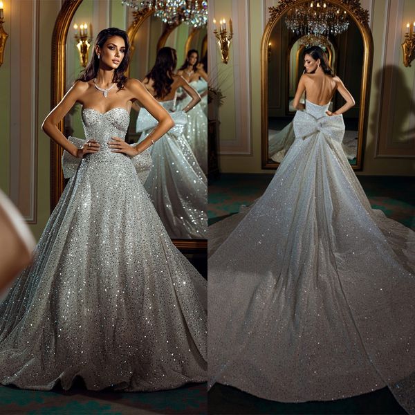 

glitter strapless wedding dress sequins bow sleeveless bridal gowns chapel train robe de mariee, White