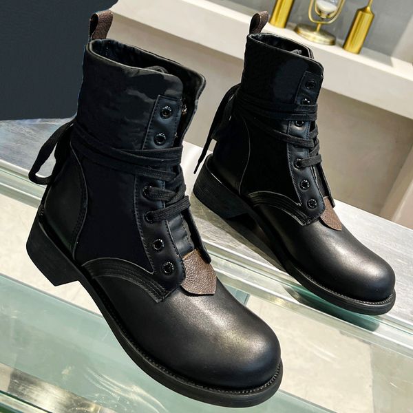 

metropolis flat rangers boot black calf leather andcanvas are brand interpretation of the on-trend combat boots this model is distinguished