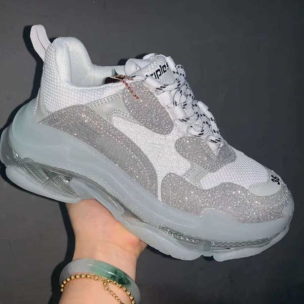 

2022 crystal bottom casual shoes 17w triples women mens dad platform trainers sneaker designer flat sneakers 666
