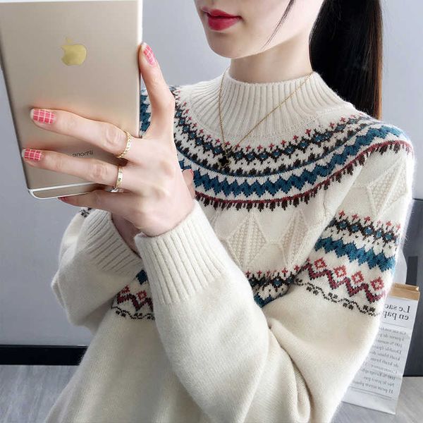

women's sweaters of new fund of 2021 autumn winters is wearing western style short paragraph knitting render unlined upper garment t221, White;black