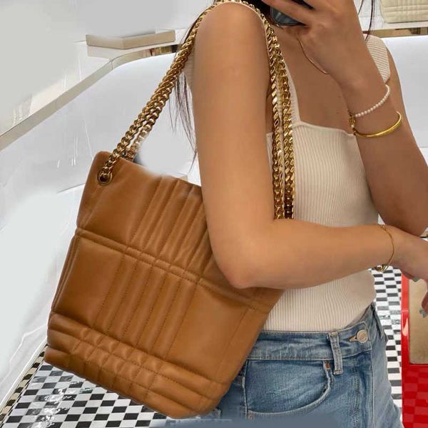 

designer luxury burbrerity bags for women brown crossbody handbags vintage burbrery leather wallet paris plaid the totes bag fashion purses