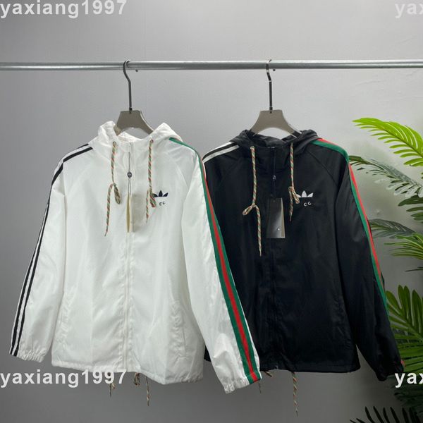 

2022ss spring and summer new shirt high grade cotton sweatshirts printing short pants sleeve round neck panel t-shirt size s-m-l-xl--xxxl, Black;brown