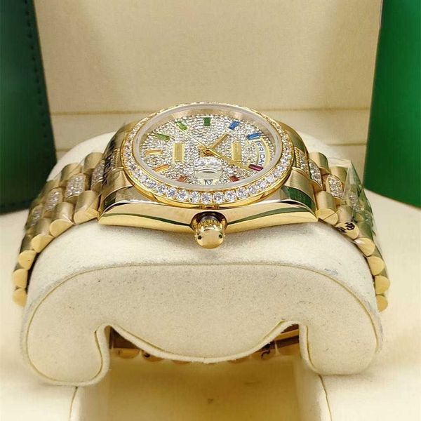 

wristwatches luxury digner classic fashion automatic watchin the middle inlaid with colored diamond size 36mm sapphire glass a ladi' fa, Slivery;brown