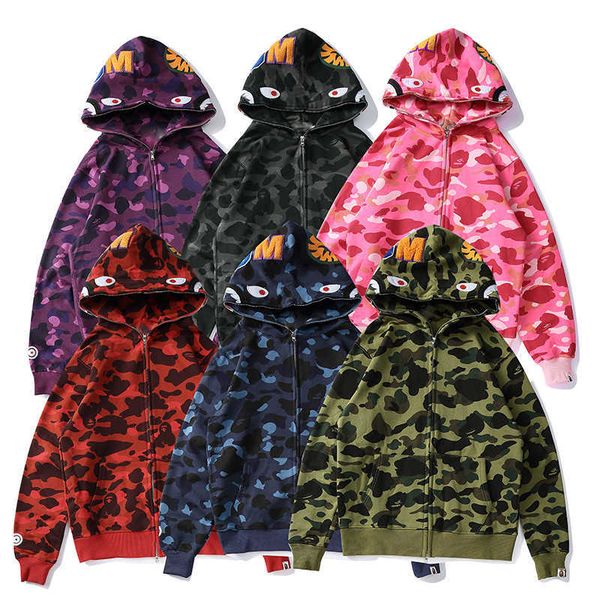

2021 mens women designer camouflage hoodies fashion pa printing ape wgm hoodie paris cardigan classic winter plush coat sweater 01, Black