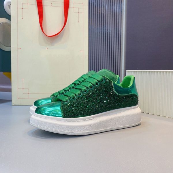 

women mens shoes sneakers luxury designer sneaker color silk cowhide rhinestone deliver mkjkkk0000003, Red;white