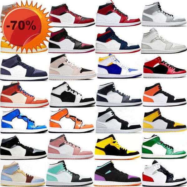 

boots basketball shoes mens sneakers light smoke grey woman 1s man mid 1