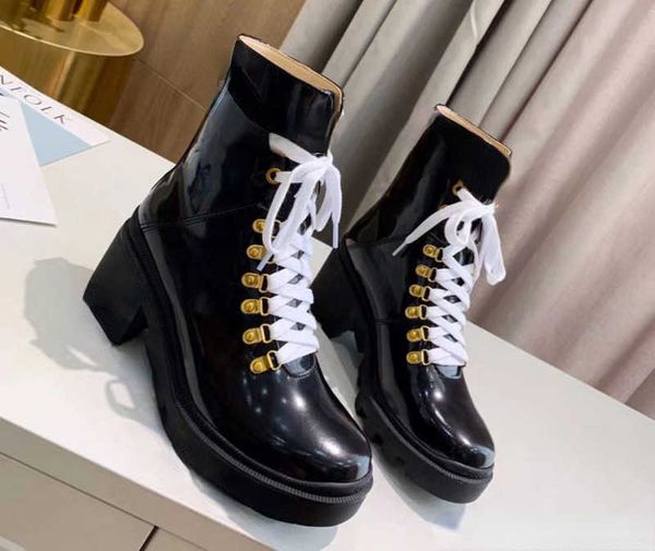 

brand boots 2022 autumn new round head lace up british thick soled high short boots size 34-40, Black