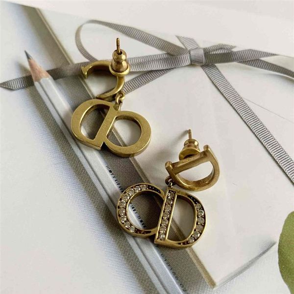 

luxury jewelry family letter women's net red minority design fashion diamond inlaid simple earrings2369, Golden;silver