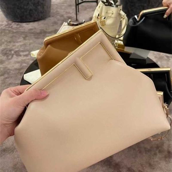

designer first handbags women metal wrapped dinner single shoulder messenger 1903 wan ji22