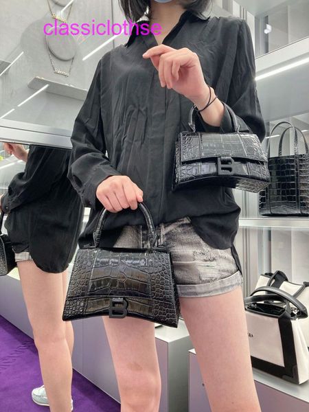 

designer balencigas hourglass bags price high definition alligator pattern hourglass bag for b family women 2022 new one shoulder