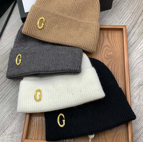 

fashion men hip-hop knitting skull caps designer metal letter knitted hat autumn winter leisure outdoor warmth wool hat women's couples, Blue;gray