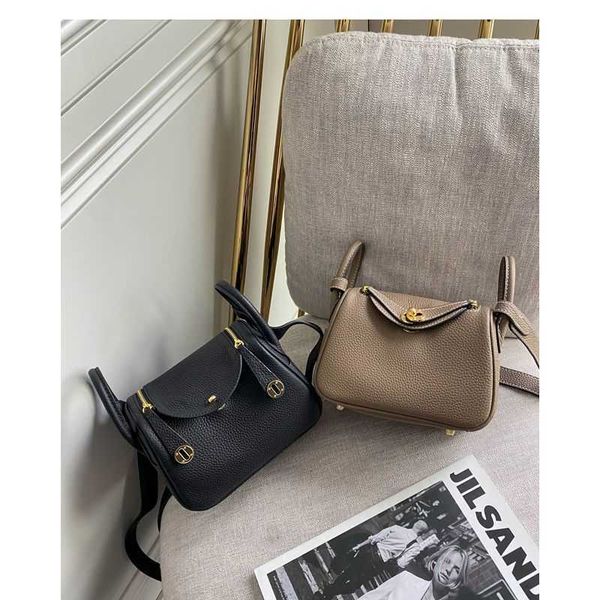 

designer luxury lindys handbags this year's popular bags are leather lychee pattern soft doctor shoulder diagonal mini pillow