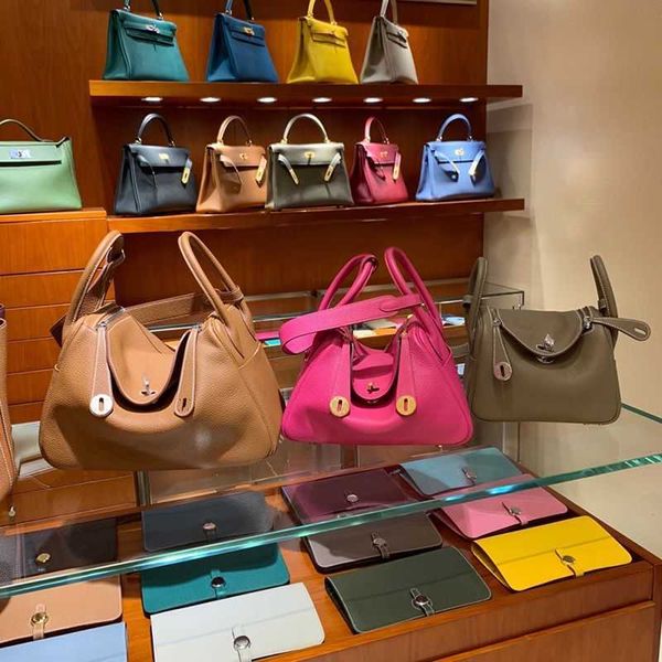 

designer luxury lindys handbags bag 2022 leather mini doctor shoulder pillow womenp7i2