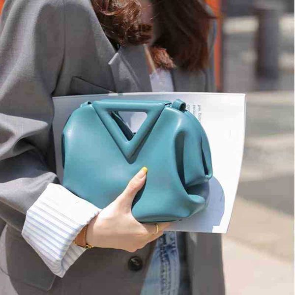 

designer fashion bottess bag venetas cloud venetas portable mini one shoulder diagonal cross natural inverted triangle dumpling women'