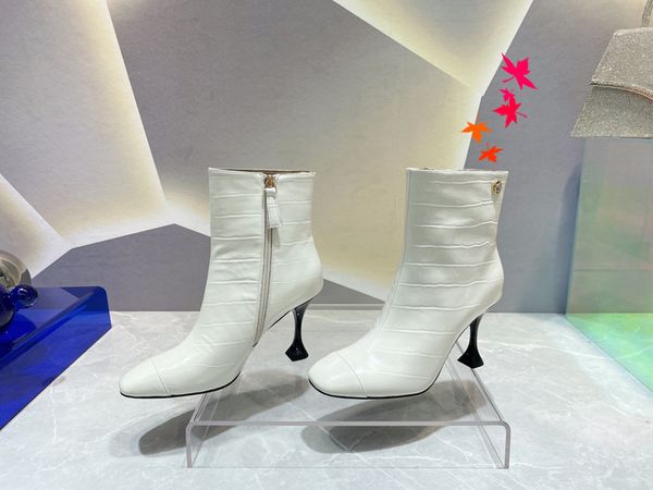 

2023 quality winter snow boots woman warm shoes platform moon space booties female velvet fur warm ankle boot snowboots -g041, Black