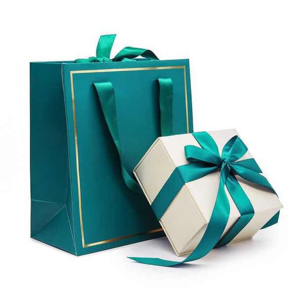 

jewelry boxes high-end brand jewelry box ring necklace earings bracelet shopping bag l221021, Black;white