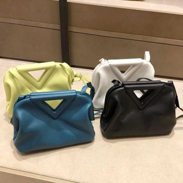 

designer fashion bottess bag venetas 2022 new candy color inverted triangle cloud single shoulder messenger portable dumpling women have log