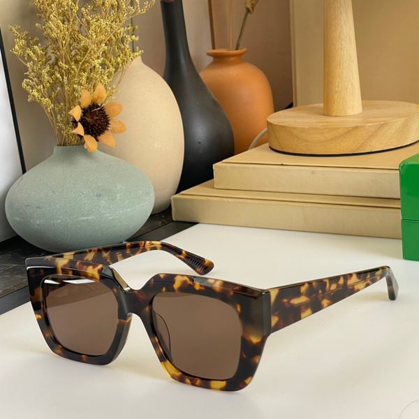 

new designer sunglasses for women fashion vintage square design eyeglasses for men Classic eyeglass leisure Ultraviolet protection UV400 sunglass