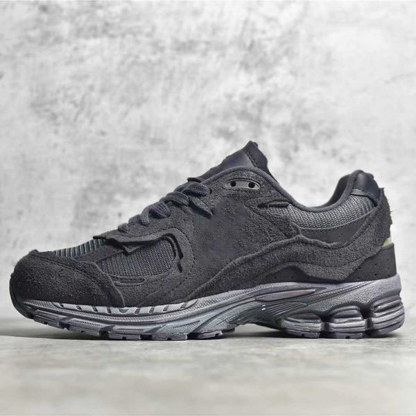 

2002r designer men's shoes and women's luxury casual shoes triple s black and white camouflage rain cloud phantom haiyan sail bowl