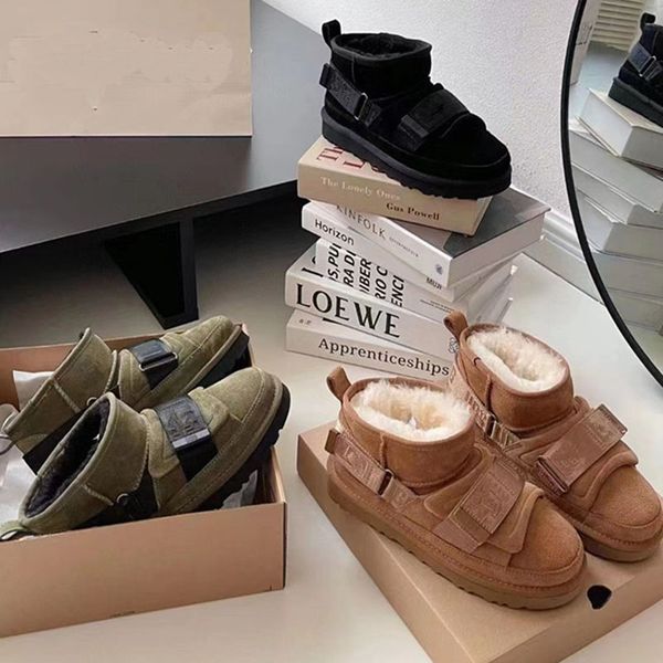 

2022 designer luxury women solid color snow boots winter cold protection plus cashmere warm shoes fashion buckle flat bottomed u sheep fur i, Black