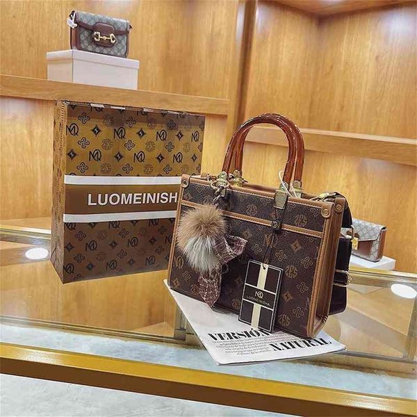 

offers cabinets at 80% off vintage bag high-capacity commuting one shoulder tote bag printing handbag trend