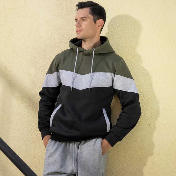 

autumn and winter 2022 men's color matching fashionable fleece sweater casual sports hoodie, Black