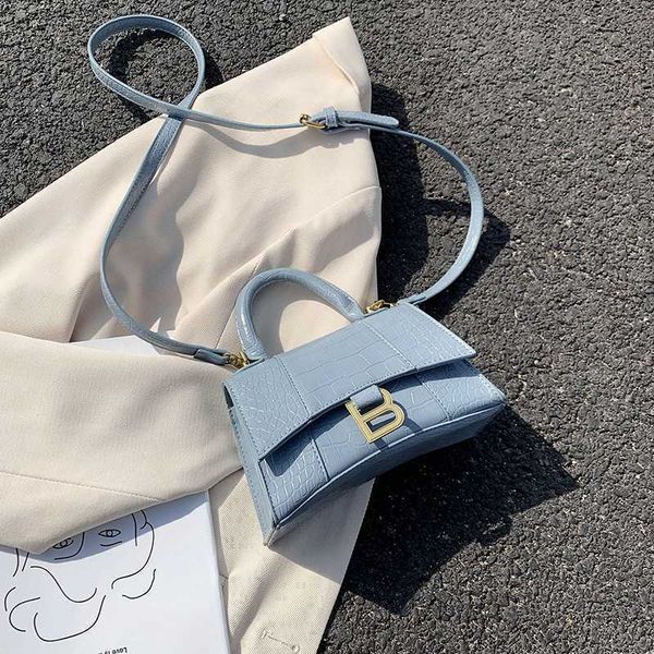 

luxury designer bags balencigas ladies handbags shoulder crossbody niche high sense small bag female 2022 new fashion versatile one shoulder
