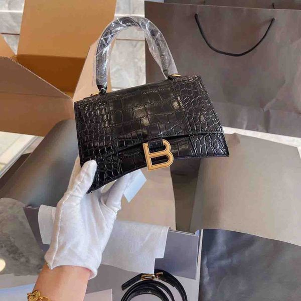 

designer luxury womens bag balencigas handbag b-shaped paris single shoulder messenger fashion square gift shoulder oblique span versatile h