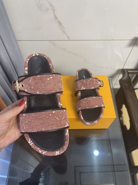 

sandals slippers summer men women shoes shaped multicolor slides molded rubber footbed in black tonal rubber 0709