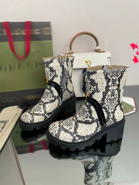 

2023 winter warm ankle snow boot martin australia booties lady boots cowboy bottes chaussons shoes women big size 35--40 with opp bag eur 35, Black