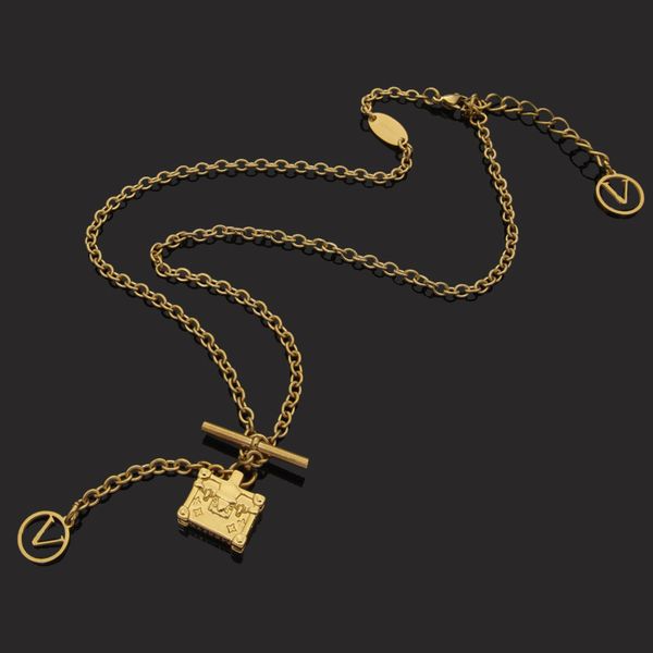 

titanium steel jewelry wholesale v letter horizontal bar hanging makeup box ladies necklace, Golden;silver