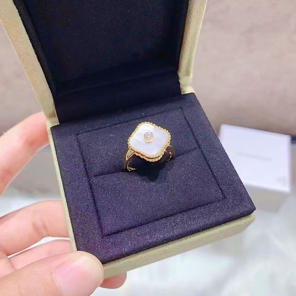 

europe and america luxury 4-leaf grass ring fashion designer women's 18k pearl shell valentine's day jewelry gift 316l stainless s, Slivery;golden